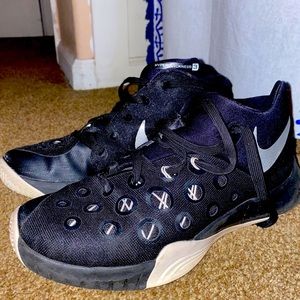 Nike Zoom Basketball Shoes